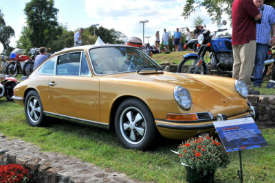 1968 Porsche 911L Coupe. The L was produced in the 1968 model year only. Pascal A.J. Maeter, Philadelphia, PA (7120)