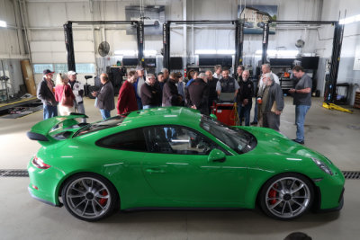 2018 Porsche 911 GT3 (991.2), Viper Green, PCA Chesapeake Tech Session, Porsche Silver Spring, Maryland (2703)