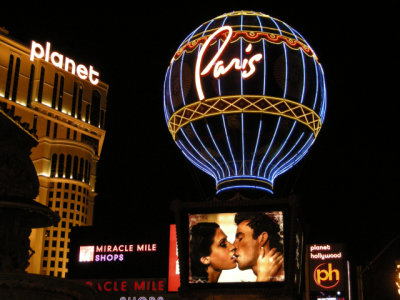 Outside Paris Las Vegas and Planet Hollywood in Las Vegas (4783)