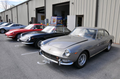 2010 Vintage Ferrari Event, Mid- to late-1960s Ferrari 330s (0515)