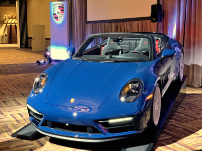 2023 Porsche 911 GTS America in Azure Blue 356 (2138)