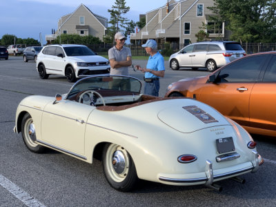 Replica of 1950s Porsche 356 Speedster (2552)