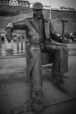 Freddie Gilroy Statue