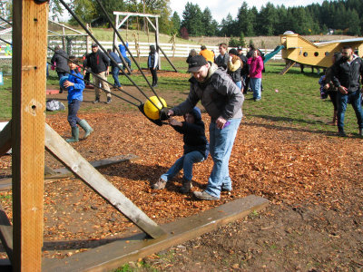 20191020_Logan_at_Roloff_Pumpkin_Patch_010.jpg
