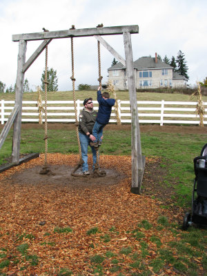 20191020_Logan_at_Roloff_Pumpkin_Patch_033.jpg