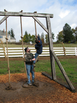 20191020_Logan_at_Roloff_Pumpkin_Patch_035.jpg