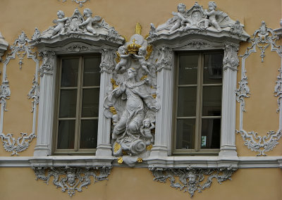 Haus zum Falken. Ett 10 r gammalt minne av vilka fantastiska dekorerade hus jag har sett i Tyskland
