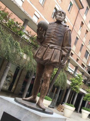 Statue de Galile, natif de Pise