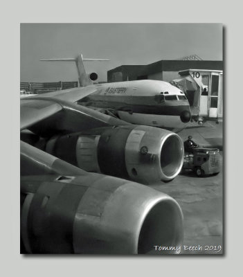 Convair 880