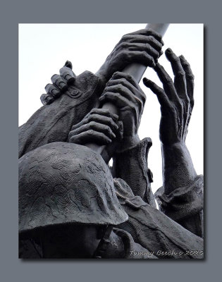 US Marine Corps War Memorial  ~  Iwo Jima Memorial