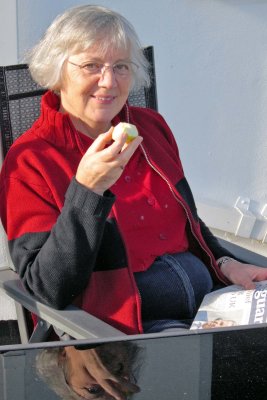 Breakfast outdoors in November