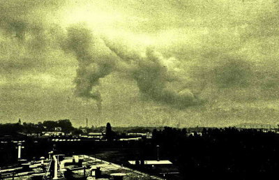 Nuage issu de l'usine  gaz d'Artix, annes 1970