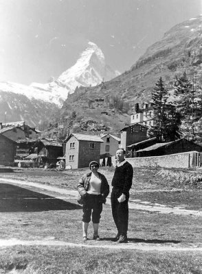 Popo et un membre du raid Chamonix-Zermatt,  Zermatt.