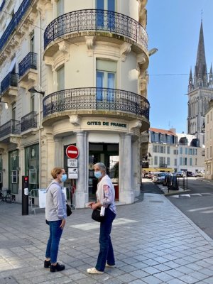 Rue Joffre ou rue Henri IV ?