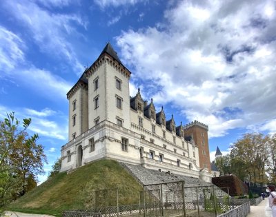 Château de Pau vu du SW