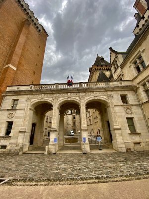 Entrée du château Henri IV