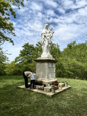 Le but de la balade : la statue de la Vierge de Lahourcade