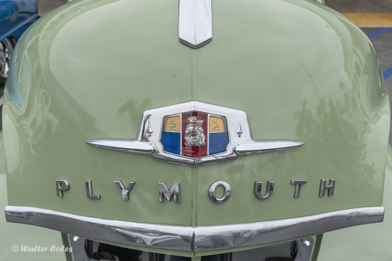 Plymouth 1940s Wagon DD 4-28-18 (2) Emblem CC AI w.jpg