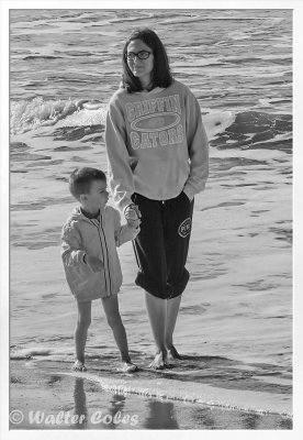 Mother child beach 3-9-15 CC AI BW Frame w.jpg