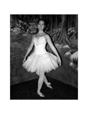 BallerinaOCRM_14X18_White.jpg