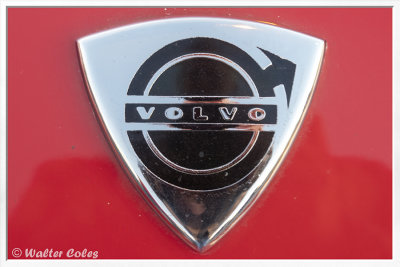 Volvo 1962 P-1800 Logo DD 1-18 CC AI Frame w.jpg