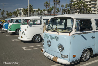 VW Bus (4) Veterans 11-11-17 CC AI w.jpg