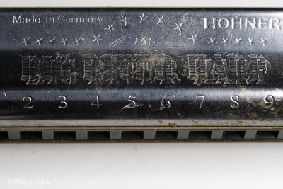 Hohner harmonica macro (6) CC w.jpg