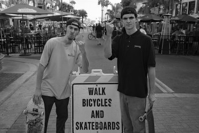 2021 People Street 7-7-21 Skateboarders (7) CC S2 BW w.jpg