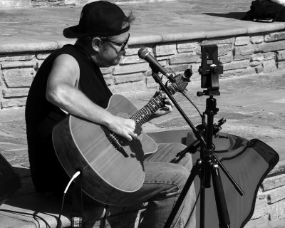 People 2022 3-14-22 (5) musician CC S2 bw.jpg