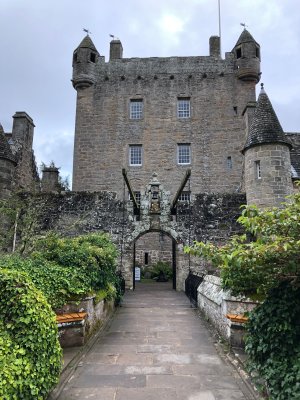 Cawdor Castle.jpg