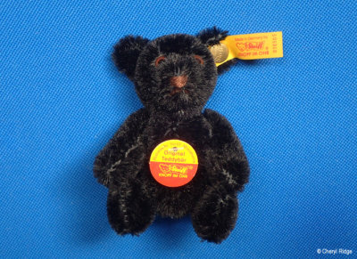 Steiff mini teddy bear 1990s black 030505