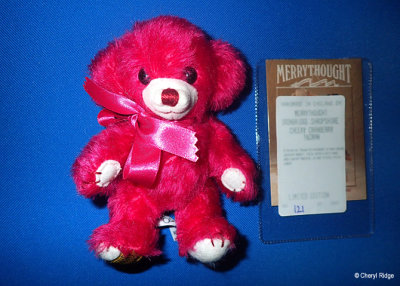 Merrythought micro Cheeky Cranberry 2002