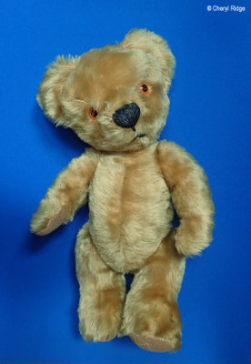 Vintage Merrythought bear