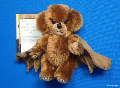 Merrythought micro Cheeky Little Bat 2001