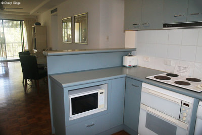 6135-kitchen.jpg