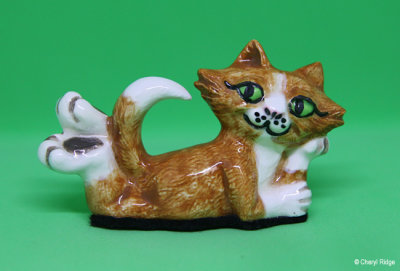 Poole's Pony Pottery - ginger cat