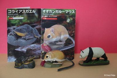 Kaiyodo Red Data animal figures