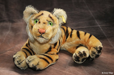 Steiff Lying Tiger