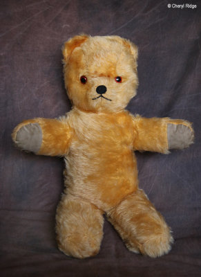 9202- vintage unjointed bear