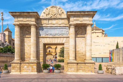 Puerta del puente