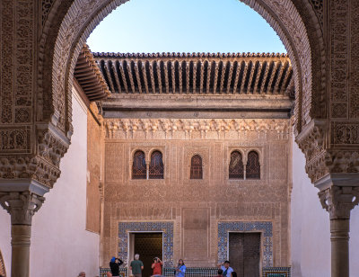 Mexuar patio & Comares palace facade