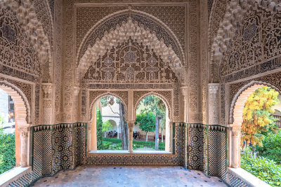 Hall of Two Sisters - Daraxa's Mirador
