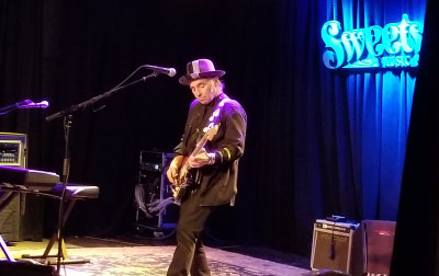 Nils Lofgren - Sweetwater 04/15/18