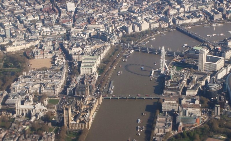 Over view of Wesminster bridge.