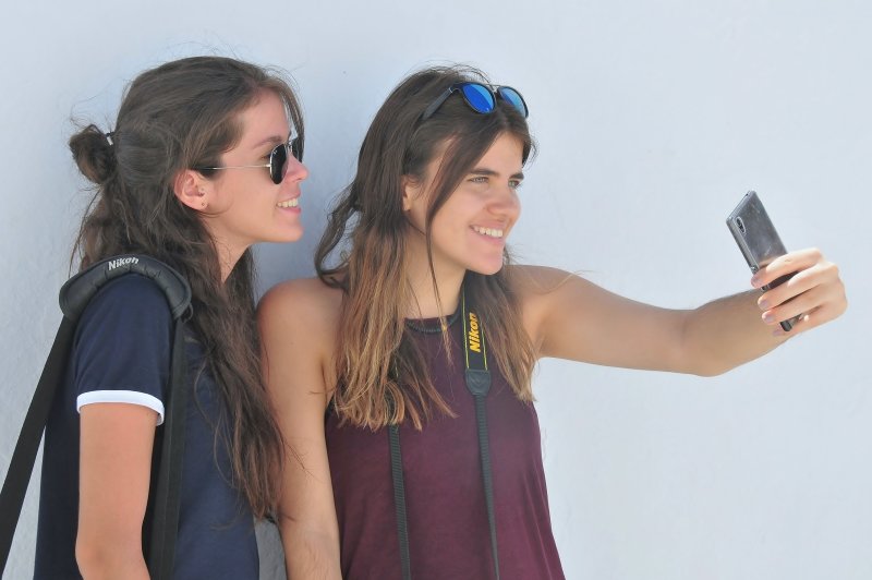 Let's have a selfie.