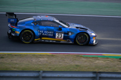 _Z918695.jpg