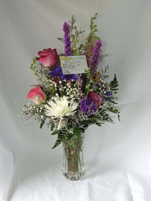 12 May Mothers Day arrangement