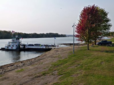 13 Oct Color at the Ferry landing