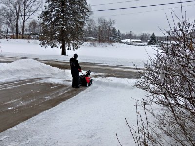 02 Feb Cleaning the driveway