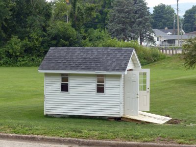 7 Aug Neighbors new shed